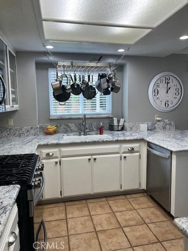 1832 Louise Ave, House other with 3 bedrooms, 2 bathrooms and 2 parking in Lancaster CA | Image 6