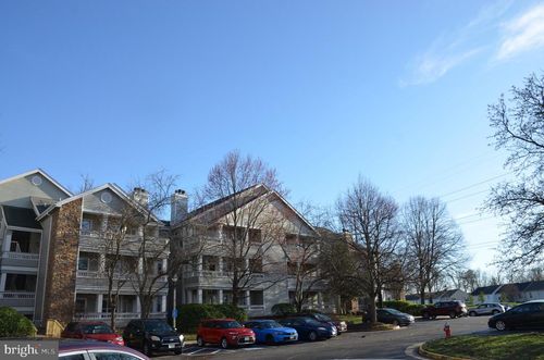 apt-101-4409 Fair Stone Dr, FAIRFAX, VA, 22033-5156 | Card Image