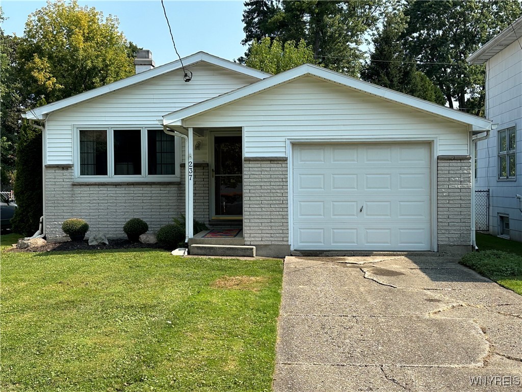 Kohler St, Tonawanda, NY 14150