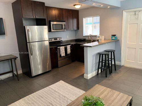 apt-18-37 Sw 14th St, Dania Beach, FL, 33004-4275 | Card Image