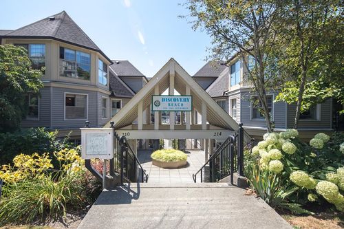 502-214 Eleventh St, New Westminster, BC, V3M4C9 | Card Image