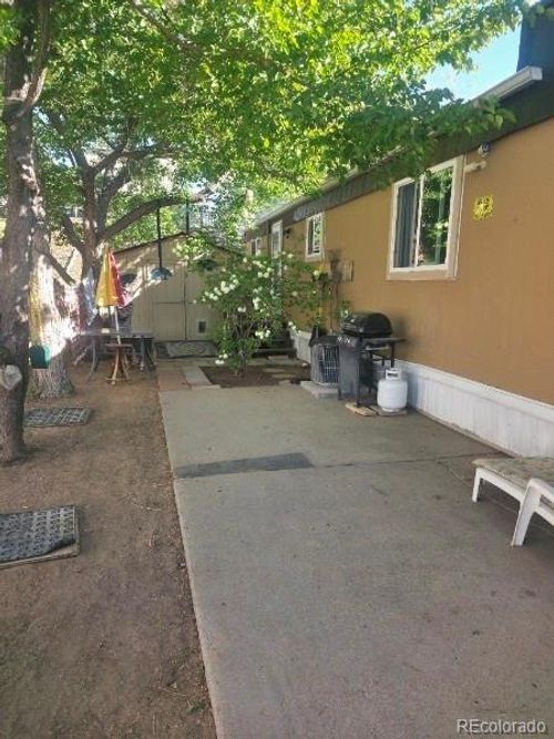 2550 W 96th Ave, Federal Heights, CO, 80260-5712 | Card Image