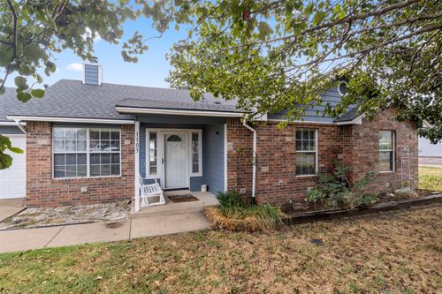 1105 Hummingbird Ln, Skiatook, OK, 74070-1758 | Card Image