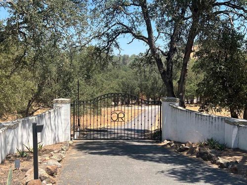 6100 Gassner Rd, Burson, CA, 95225-7146 | Card Image