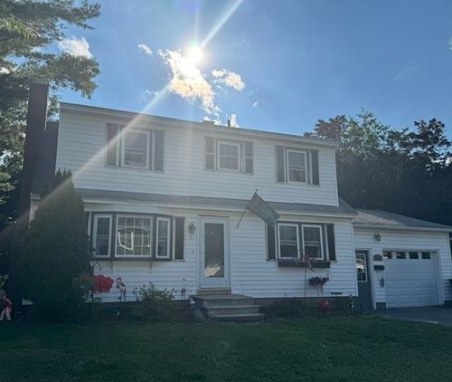 10 Hastings Ln, Nashua, NH, 03064-1566 | Card Image