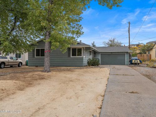 7580 Yorkshire Dr, Reno, NV, 89506-1952 | Card Image