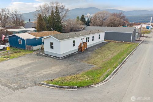 793 N Carter St, Colville, WA, 99114-2043 | Card Image