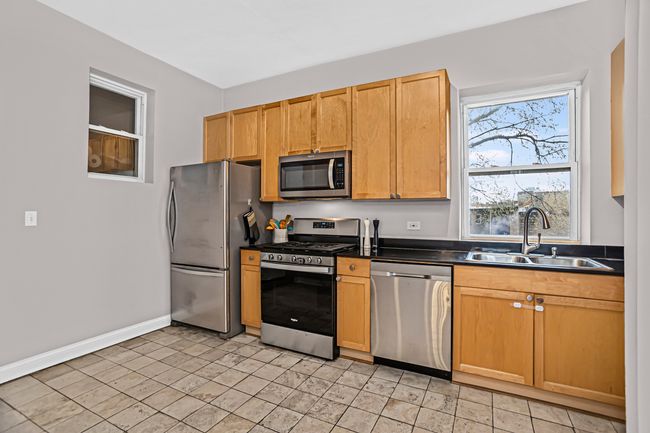 APT-3E - 1526 W Ardmore Ave, Condo with 2 bedrooms, 1 bathrooms and null parking in Chicago IL | Image 7