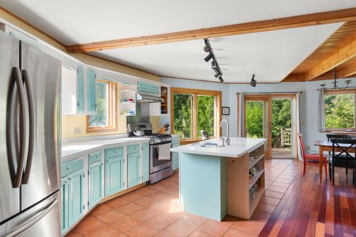 295 Ten Stones Cir, Charlotte, VT, 05445-9669 | Card Image