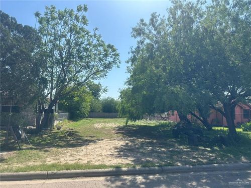 2411 Ala Blanca Ave, Mission, TX, 78572-7004 | Card Image