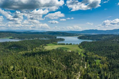 20104 E Mountain View Rd, Newman Lake, WA, 99025-8437 | Card Image