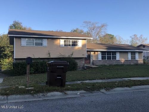 774 Sharon Hills Dr, Biloxi, MS, 39532-4314 | Card Image