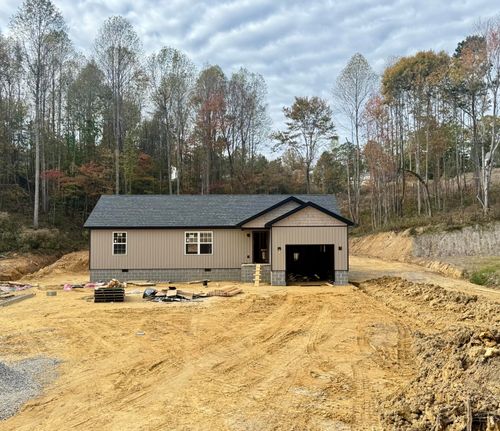 111 Malibu Dr, Corbin, KY, 40701-4487 | Card Image