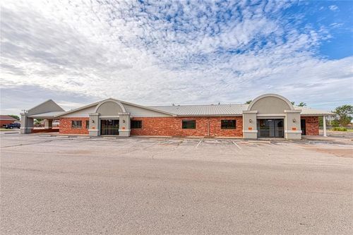 1415 Watts St, Sayre, OK, 73662-1310 | Card Image