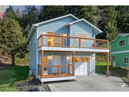 806 Salmonberry Ct, Garibaldi, OR, 97118-1115 | Card Image