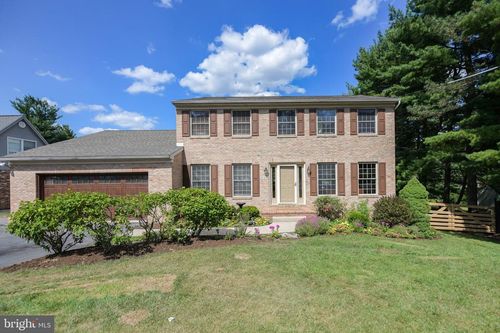 243 Clark Rd, HERSHEY, PA, 17033-2117 | Card Image