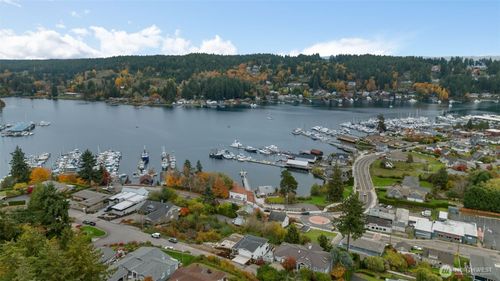 8309 Bayridge Ave, Gig Harbor, WA, 98332-1878 | Card Image