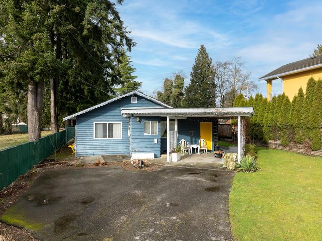 View of front of property featuring driveway | Image 4