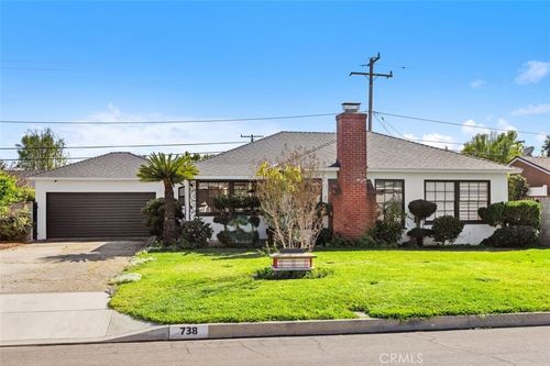 738 Stonehurst Dr, Altadena, CA, 91001 | Card Image