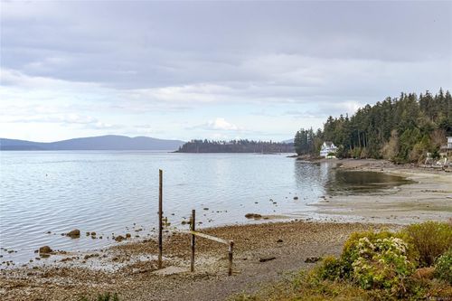 3360 Hillside Rd, Saltair, BC, V0R1K2 | Card Image