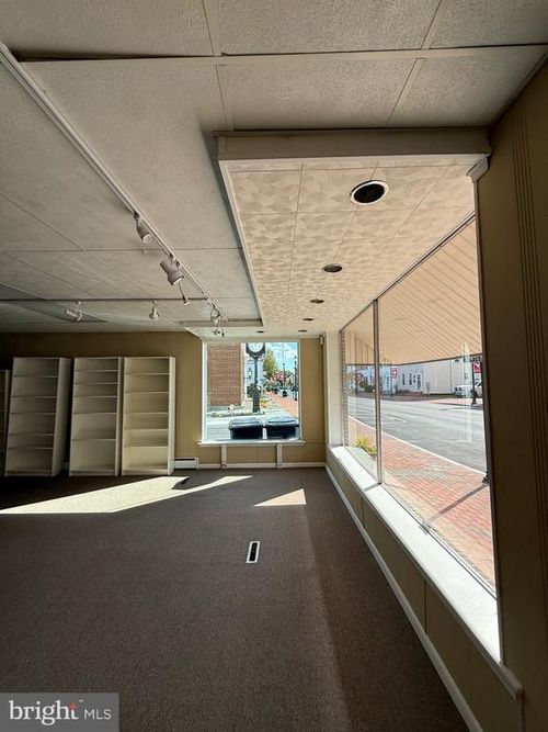 16 S Main St, SMYRNA, DE, 19977-1431 | Card Image