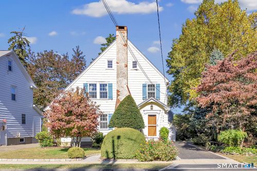 478 Woodlawn Ave, Stratford, CT, 06614-3566 | Card Image