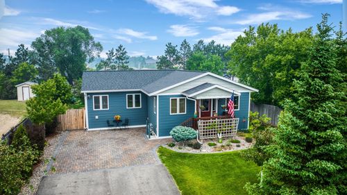 321 24th St Nw, Bemidji, MN, 56601-2405 | Card Image