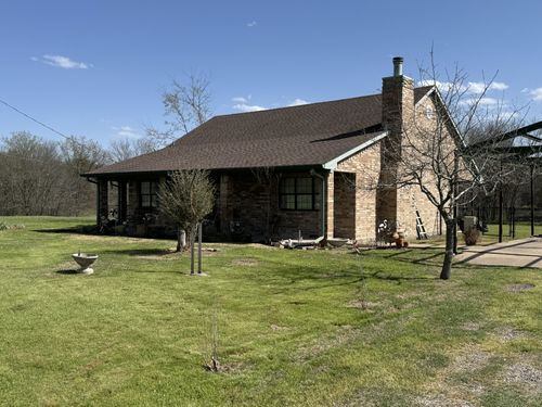 2130 Sw County Road 0025, Corsicana, TX, 75110-9374 | Card Image