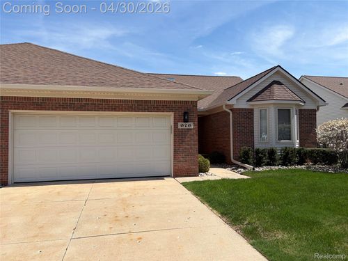 676 Snowbird Cir W, Saint Clair, MI, 48079-5589 | Card Image