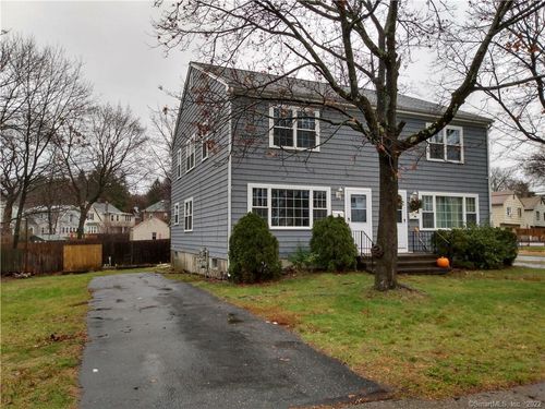 18 Alyssa Ln, Fairfield, CT, 06825-1801 | Card Image