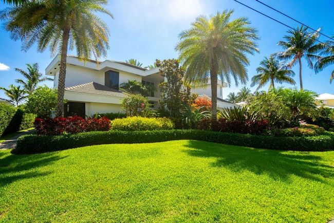 2551 Ne 31 St Ct, House other with 4 bedrooms, 6 bathrooms and null parking in Lighthouse Point FL | Image 5