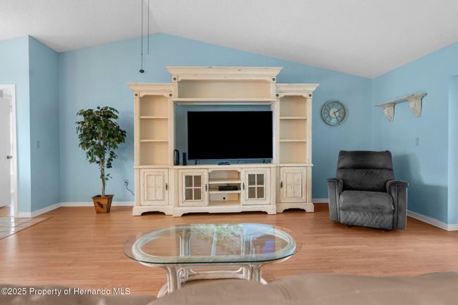 1350 Gatewood Ave, House other with 3 bedrooms, 2 bathrooms and null parking in Spring Hill FL | Image 7