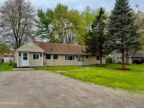 1643 Longwood Dr, Toledo, OH, 43615-3617 | Card Image