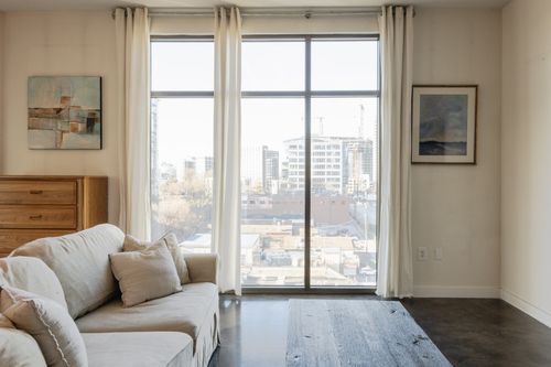 apt-910-1510 Demonbreun St, Nashville, TN, 37203-3379 | Card Image