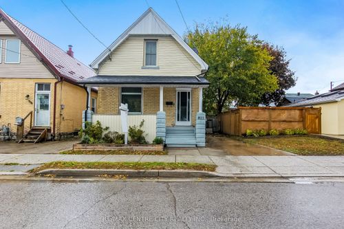 912 Dame St, London, ON, N5Z1M4 | Card Image