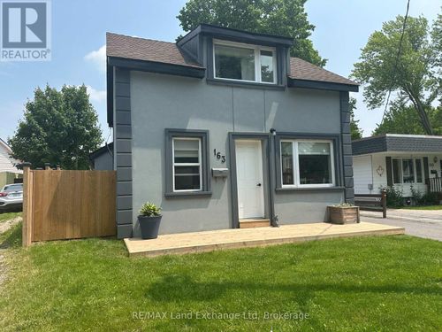 163 Scott St, Wingham, ON, N0G2W0 | Card Image