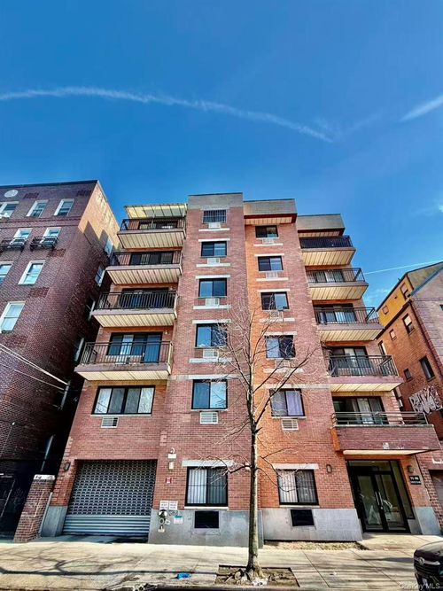 4b-91-06 Whitney Ave, Elmhurst, NY, 11373-2297 | Card Image