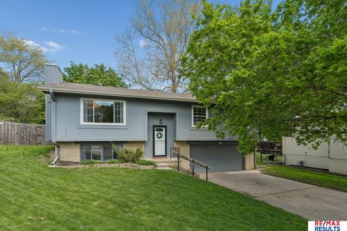 15230 Lincoln Circle, Omaha, NE, 68154 | Card Image