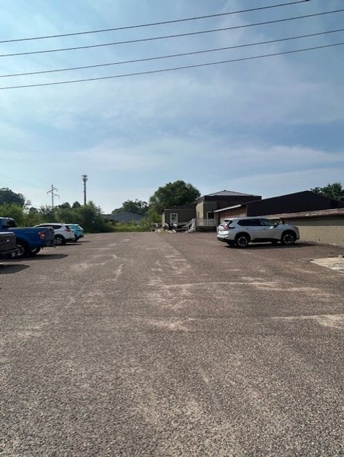 119-206 S Roosevelt Rd, Black River Falls, WI, 54615-8806 | Card Image