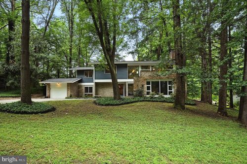 7914 Park Overlook Dr, BETHESDA, MD, 20817-2719 | Card Image
