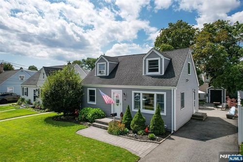 56 Schuyler Ave, Pompton Lakes, NJ, 07442-1126 | Card Image