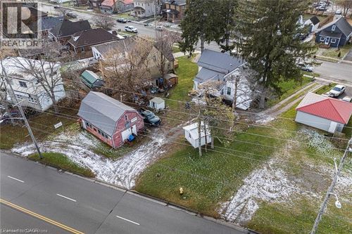 17 Queensway W, Simcoe, ON, N3Y2M7 | Card Image