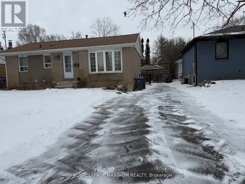 upper-5 Lawrence Cres, Brampton, ON, L6W2P2 | Card Image