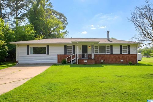 908 9th Ave, Pleasant Grove, AL, 35127-2131 | Card Image