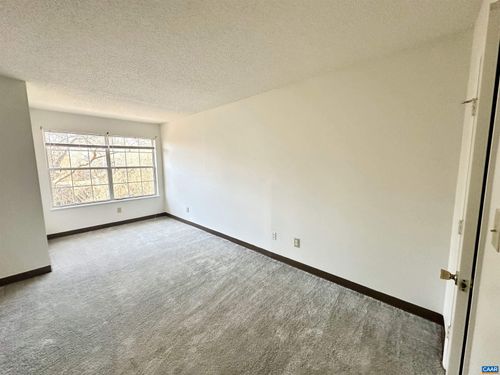 1220 Smith St, CHARLOTTESVILLE, VA, 22901-4100 | Card Image