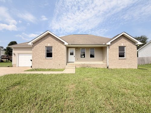 326 Gallop Ln, Springfield, TN, 37172-7370 | Card Image