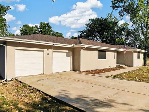 702 N Us Highway 69, Celeste, TX, 75423-9557 | Card Image