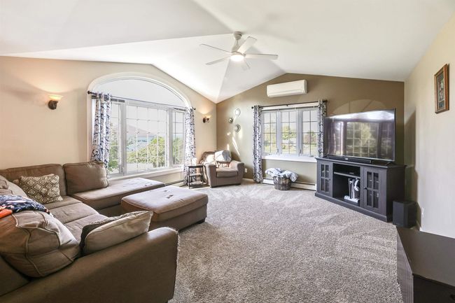 371 Memphremagog Vw, House other with 4 bedrooms, 3 bathrooms and null parking in Newport VT | Image 23