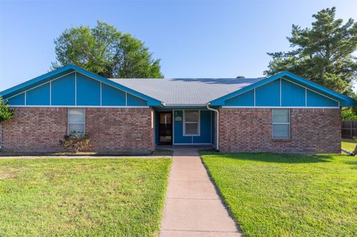 426 Pleasant Ln, Clyde, TX, 79510-4348 | Card Image