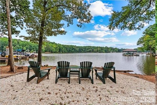 8238 Merryvale Ln, Charlotte, NC, 28214-2659 | Card Image